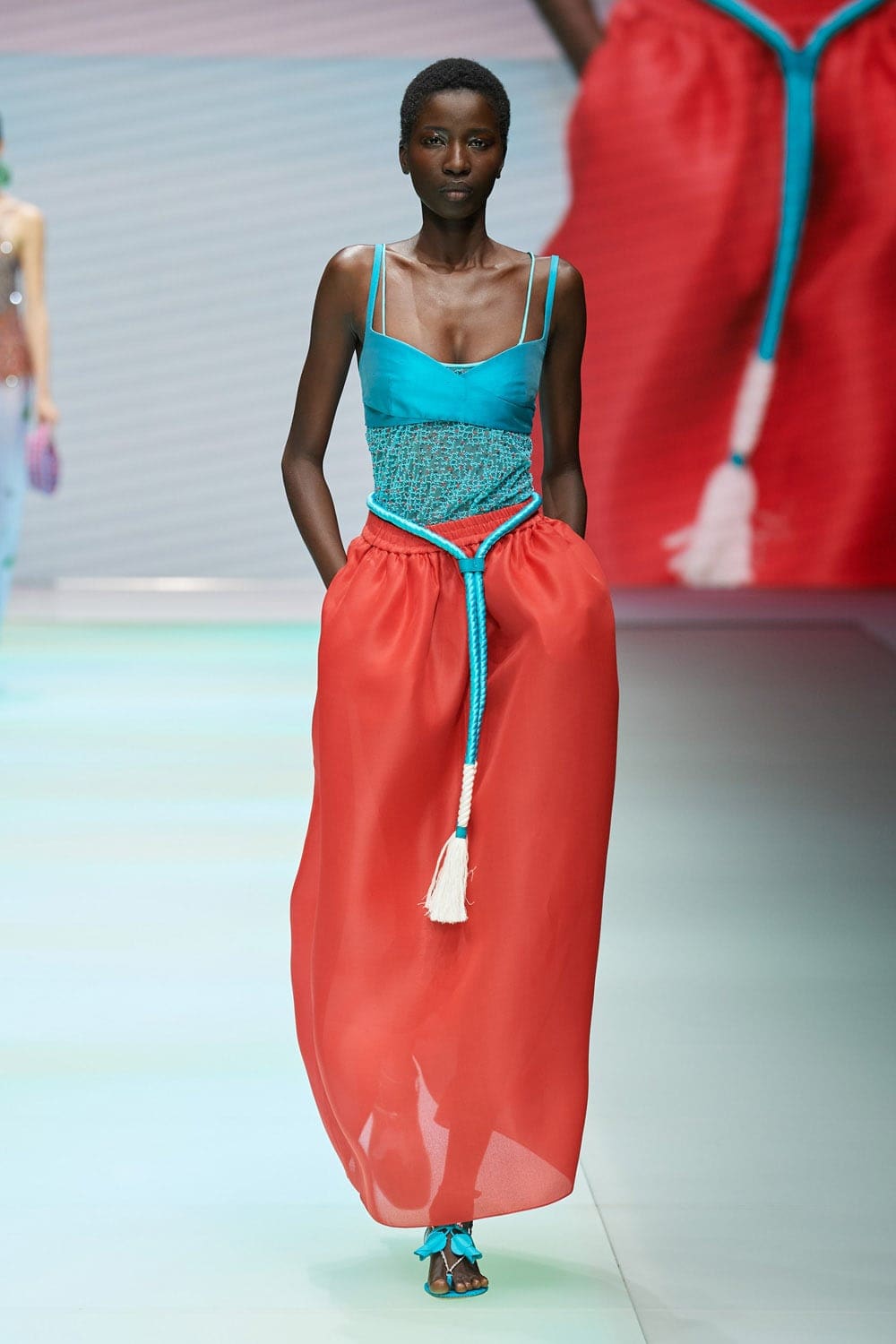 Emporio Armani Spring Summer 2022 por RUNWAY MAGAZINE