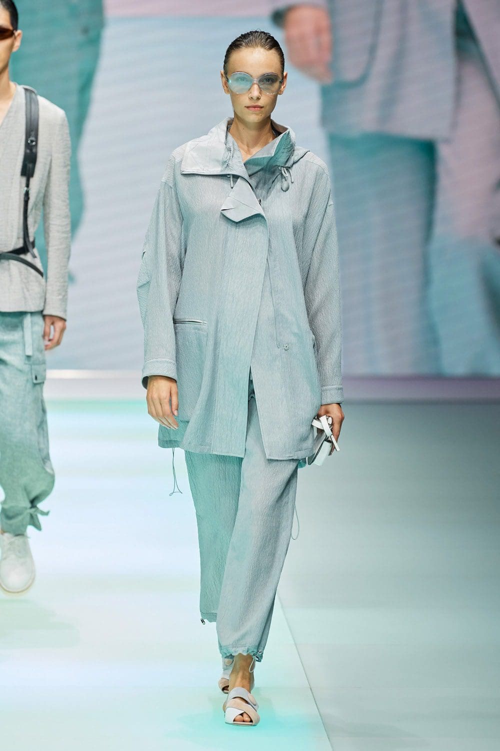 Emporio Armani Spring Summer 2022 por RUNWAY MAGAZINE