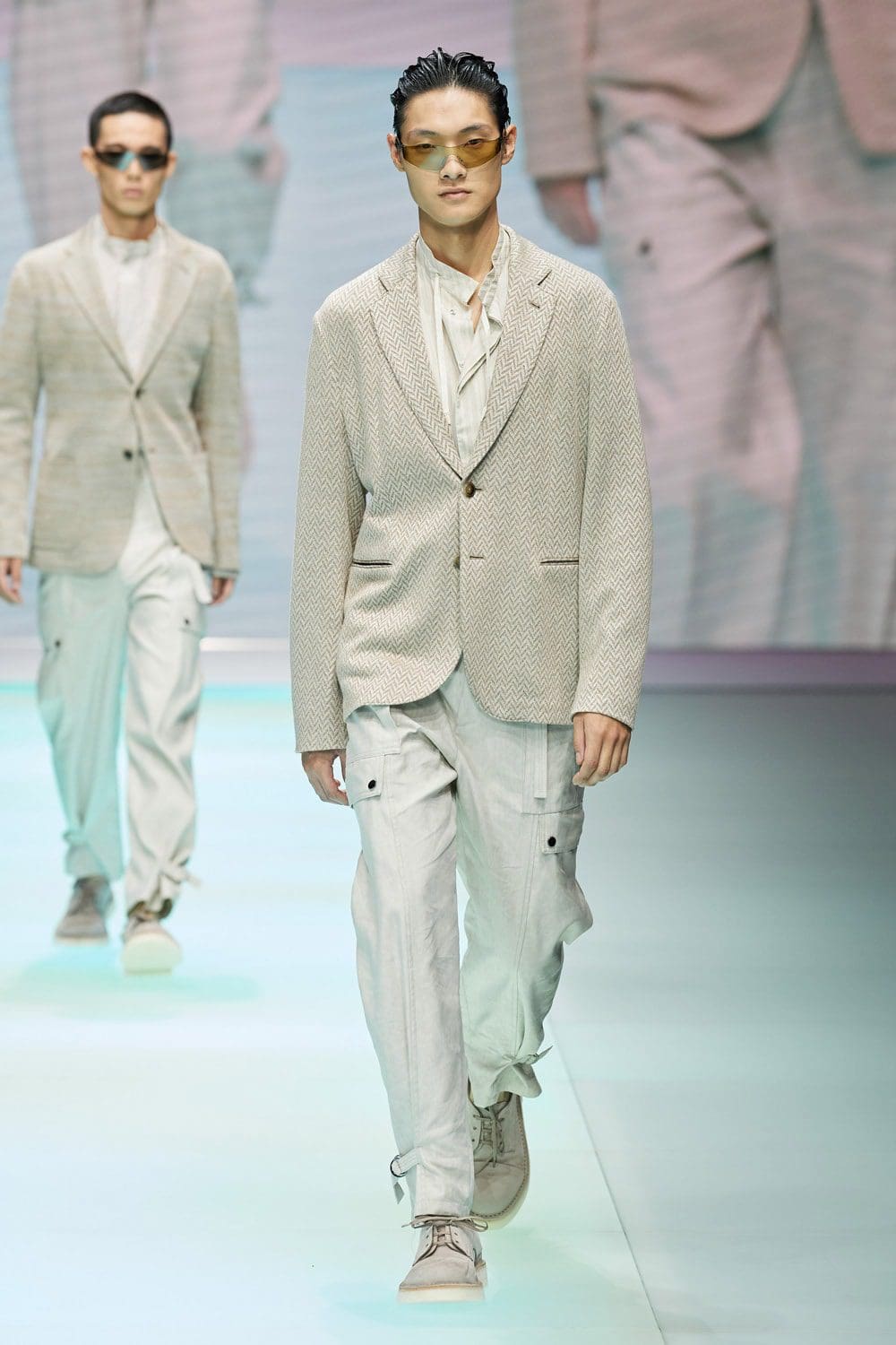 Emporio Armani Spring Summer 2022 por RUNWAY MAGAZINE