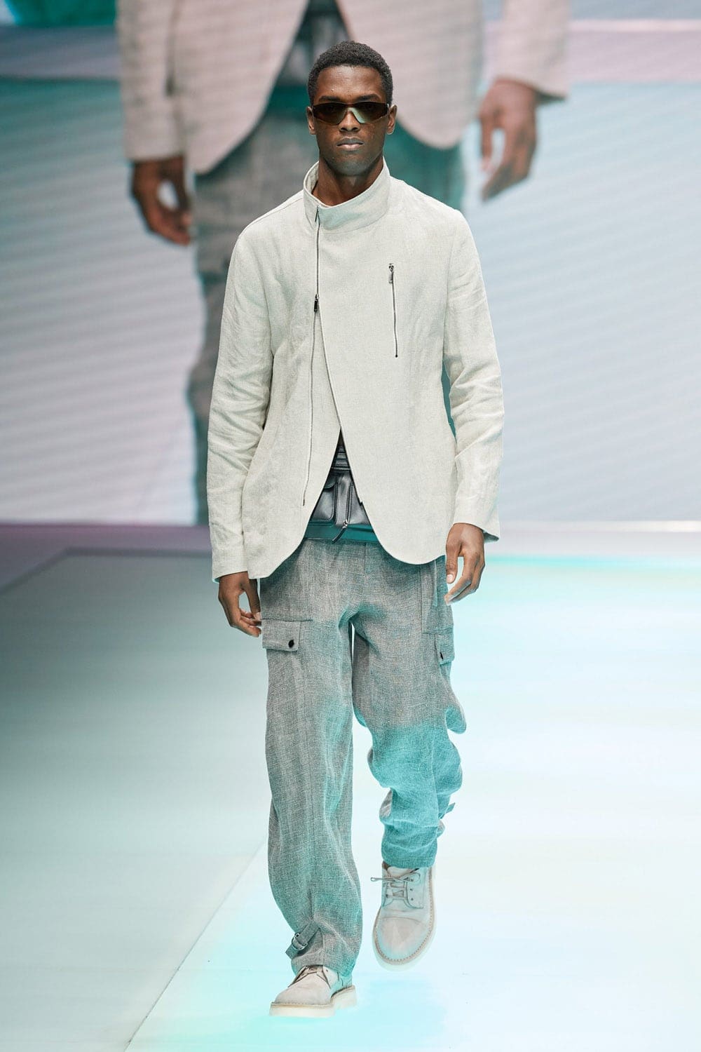Emporio Armani Spring Summer 2022 por RUNWAY MAGAZINE