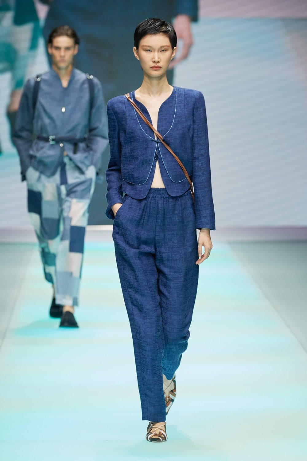 Emporio Armani Spring Summer 2022 por RUNWAY MAGAZINE