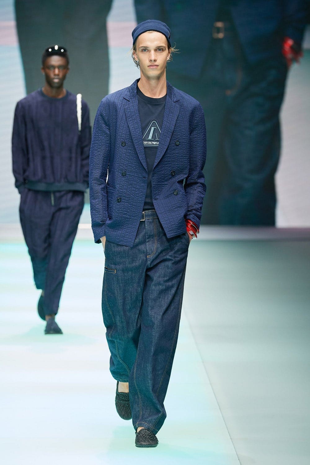 Emporio Armani Spring Summer 2022 por RUNWAY MAGAZINE