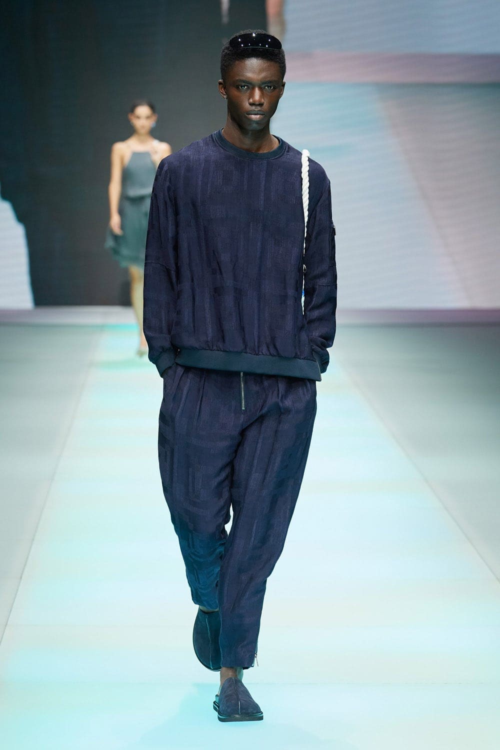 Emporio Armani Spring Summer 2022 por RUNWAY MAGAZINE