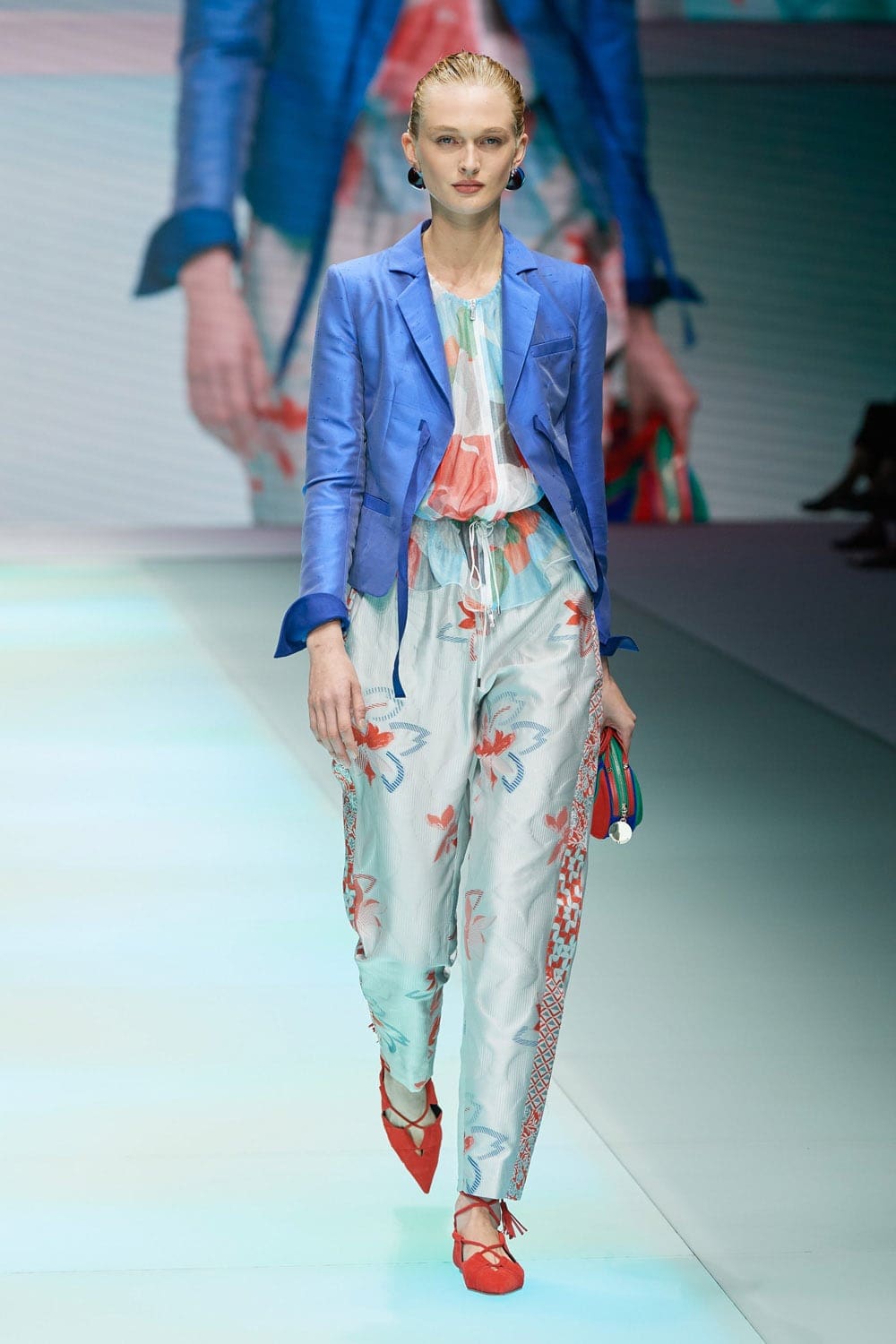 Emporio Armani Spring Summer 2022 por RUNWAY MAGAZINE