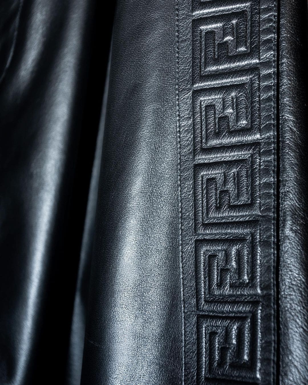 Fendace - Versace от Fendi, Fendi от Versace 2021 от RUNWAY ЖУРНАЛ