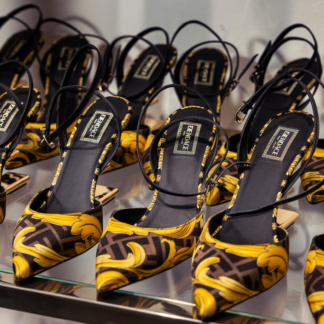 Fendace - Versace от Fendi, Fendi от Versace 2021 от RUNWAY ЖУРНАЛ
