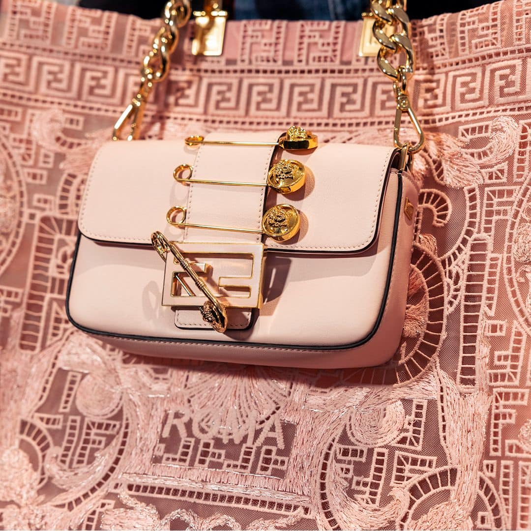 Fendace - Versace от Fendi, Fendi от Versace 2021 от RUNWAY ЖУРНАЛ