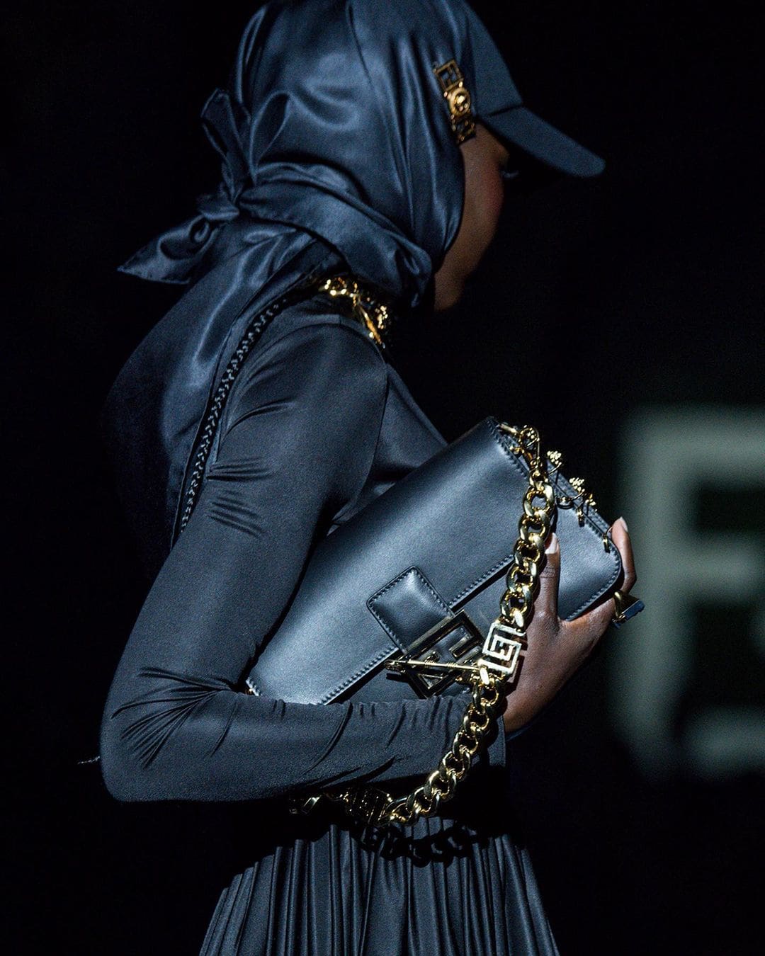 Fendace - Versace от Fendi, Fendi от Versace 2021 от RUNWAY ЖУРНАЛ