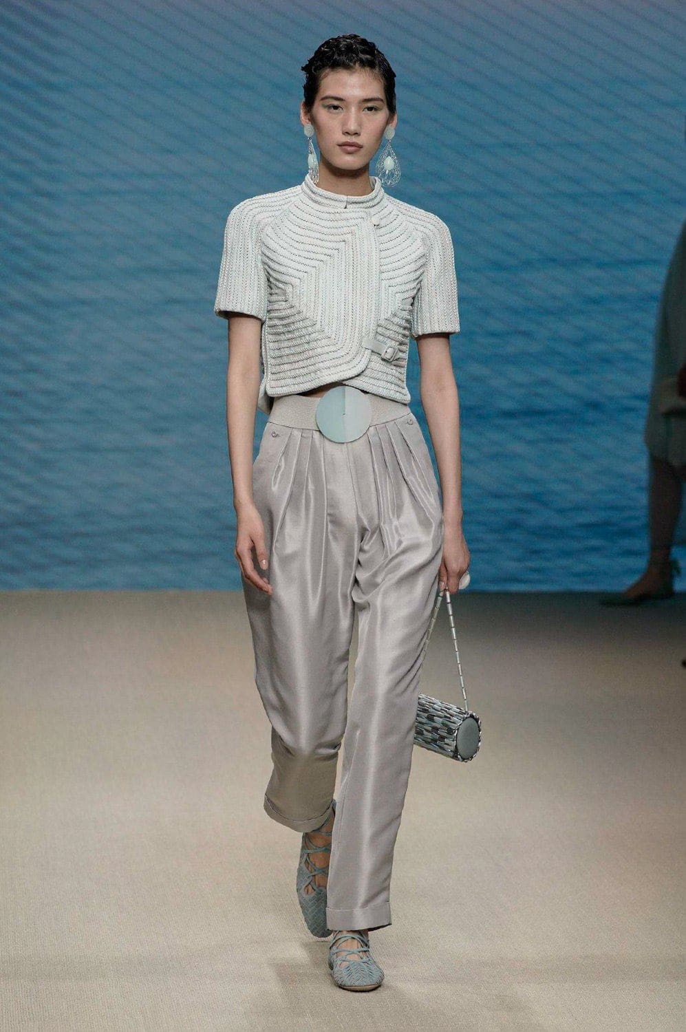 Giorgio Armani Frühling Sommer 2022 Mailand von RUNWAY MAGAZIN