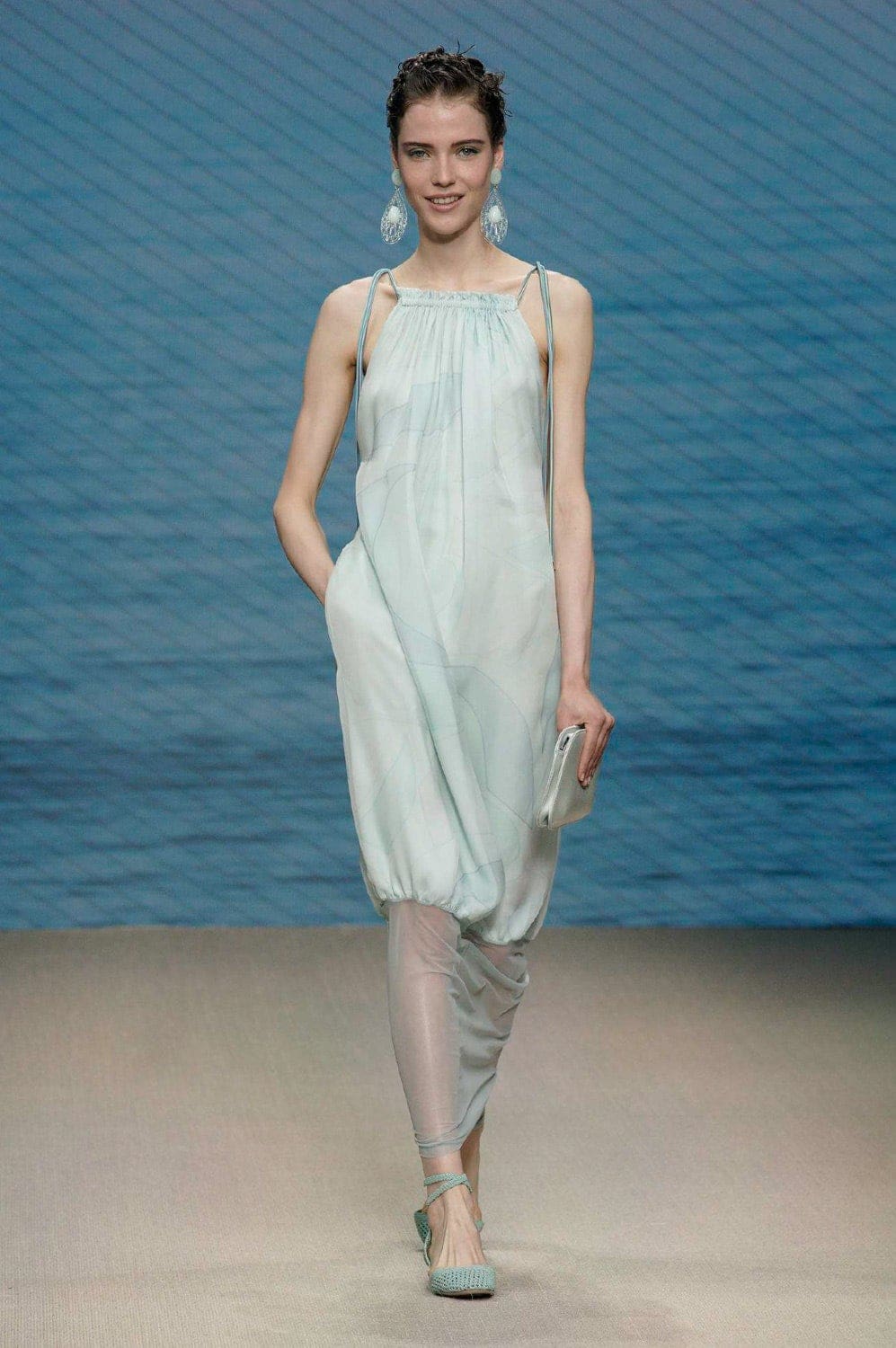 Giorgio Armani Frühling Sommer 2022 Mailand von RUNWAY MAGAZIN
