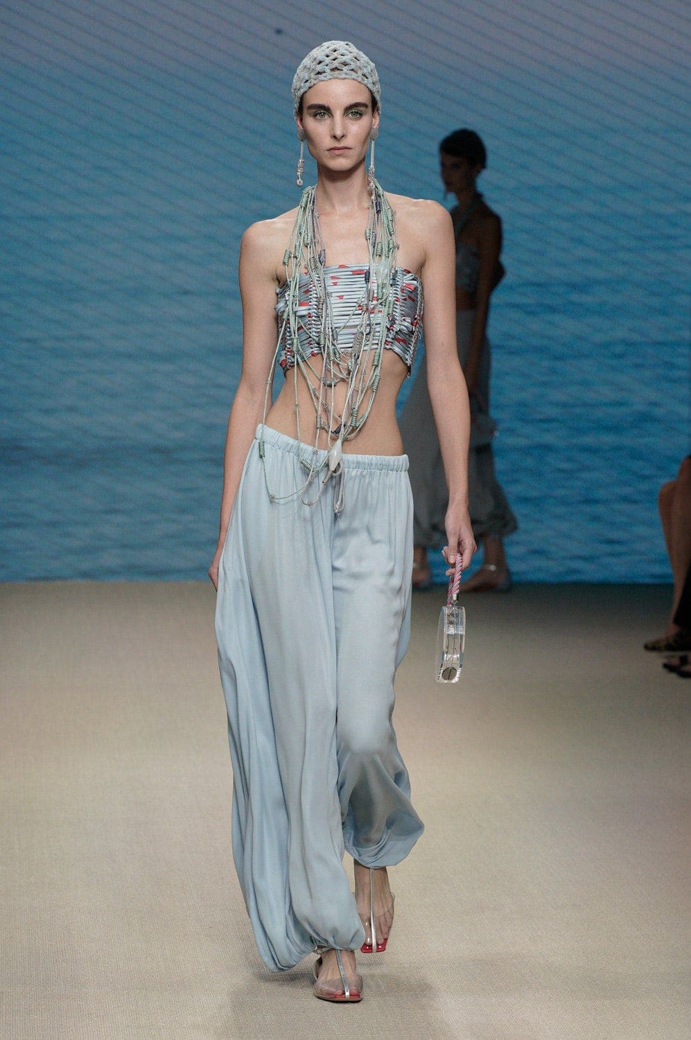 Giorgio Armani Frühling Sommer 2022 Mailand von RUNWAY MAGAZIN