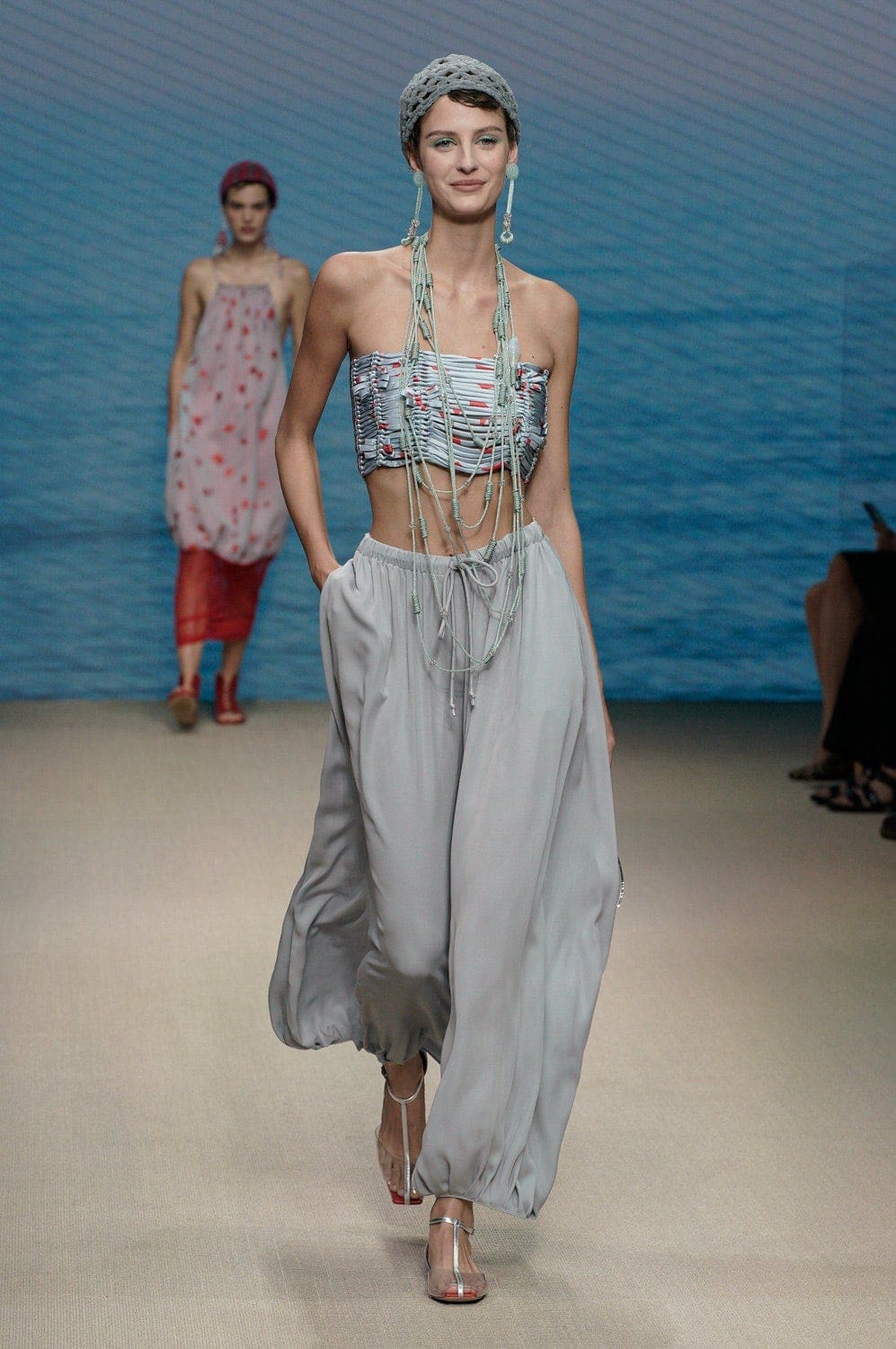 Giorgio Armani Frühling Sommer 2022 Mailand von RUNWAY MAGAZIN