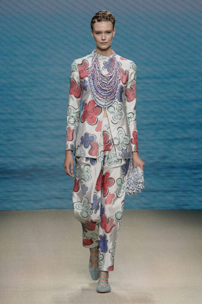 Giorgio Armani Spring Summer 2022 Milan by RUNWAY MAGAZINE