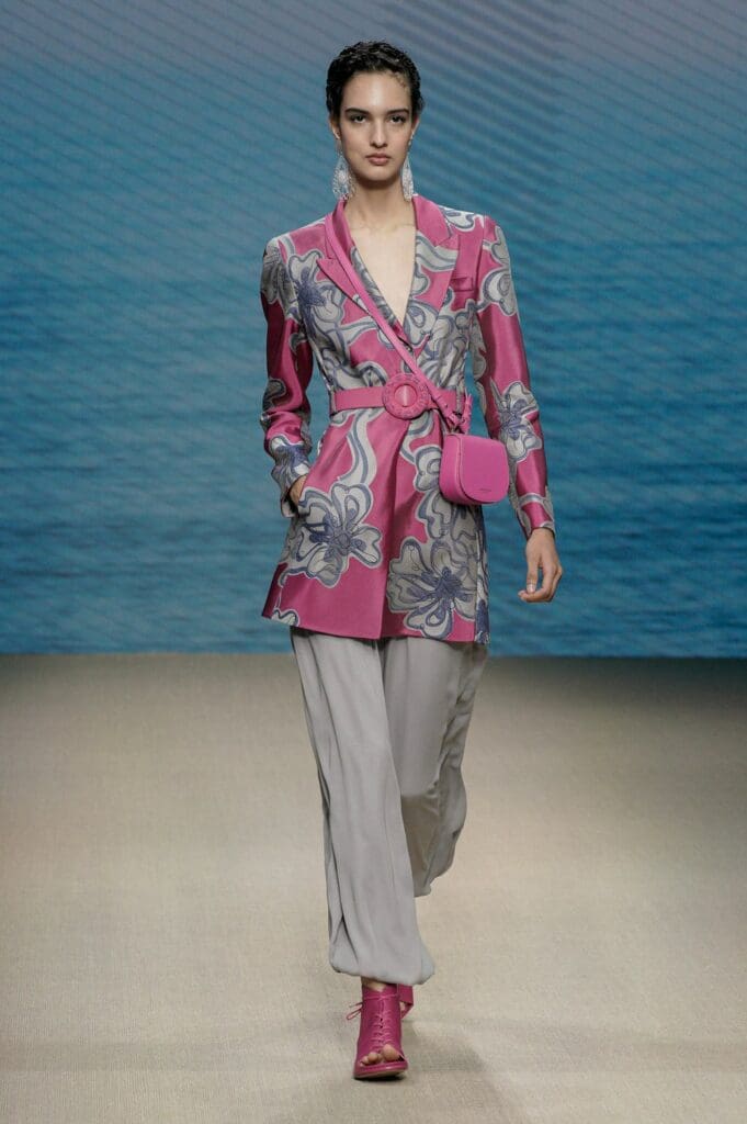 Giorgio Armani Spring Summer 2022 Milan by RUNWAY MAGAZINE