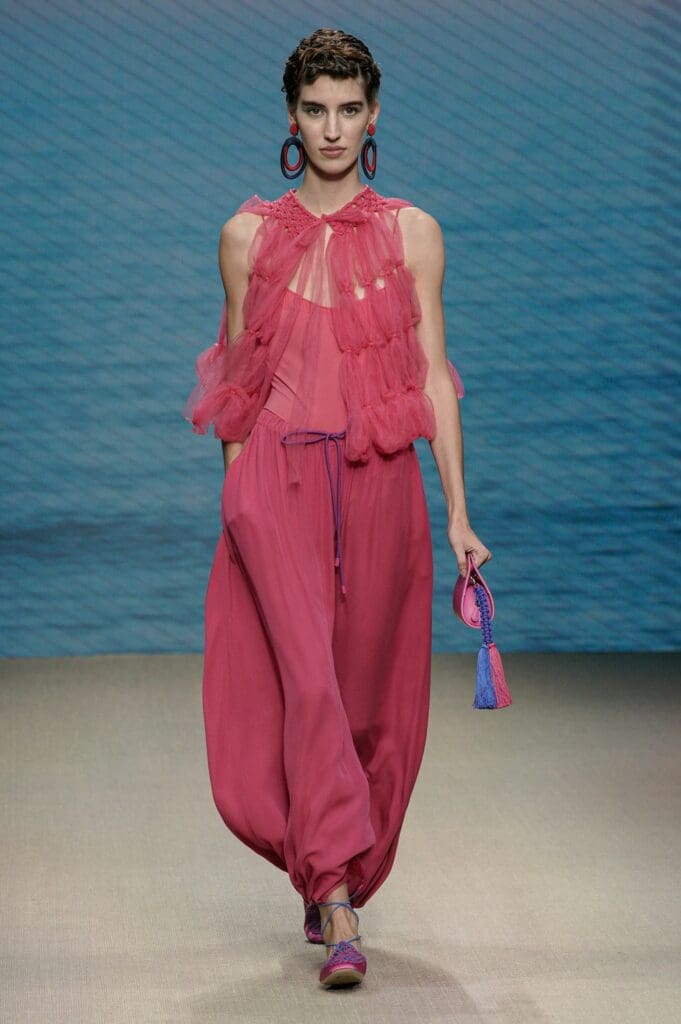 Giorgio Armani Spring Summer 2022 Milan by RUNWAY MAGAZINE