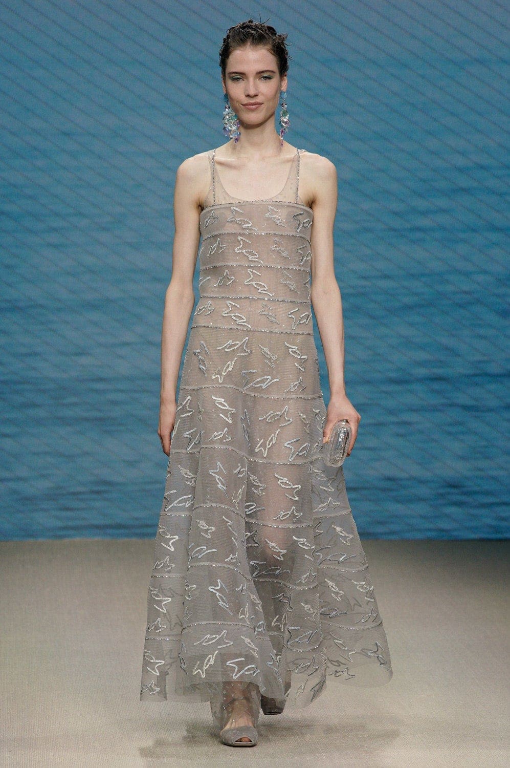 Giorgio Armani Frühling Sommer 2022 Mailand von RUNWAY MAGAZIN