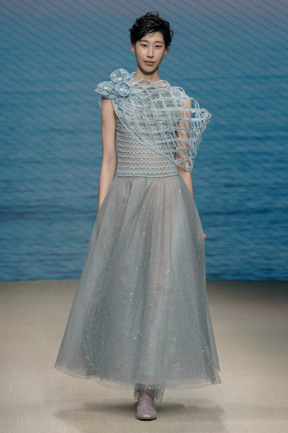 Giorgio Armani Frühling Sommer 2022 Mailand von RUNWAY MAGAZIN