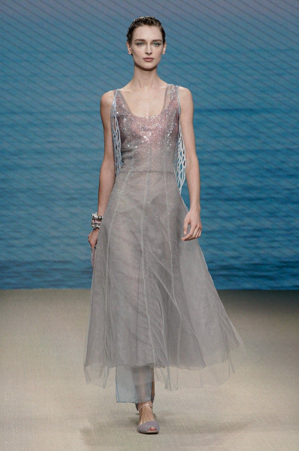 Giorgio Armani Frühling Sommer 2022 Mailand von RUNWAY MAGAZIN