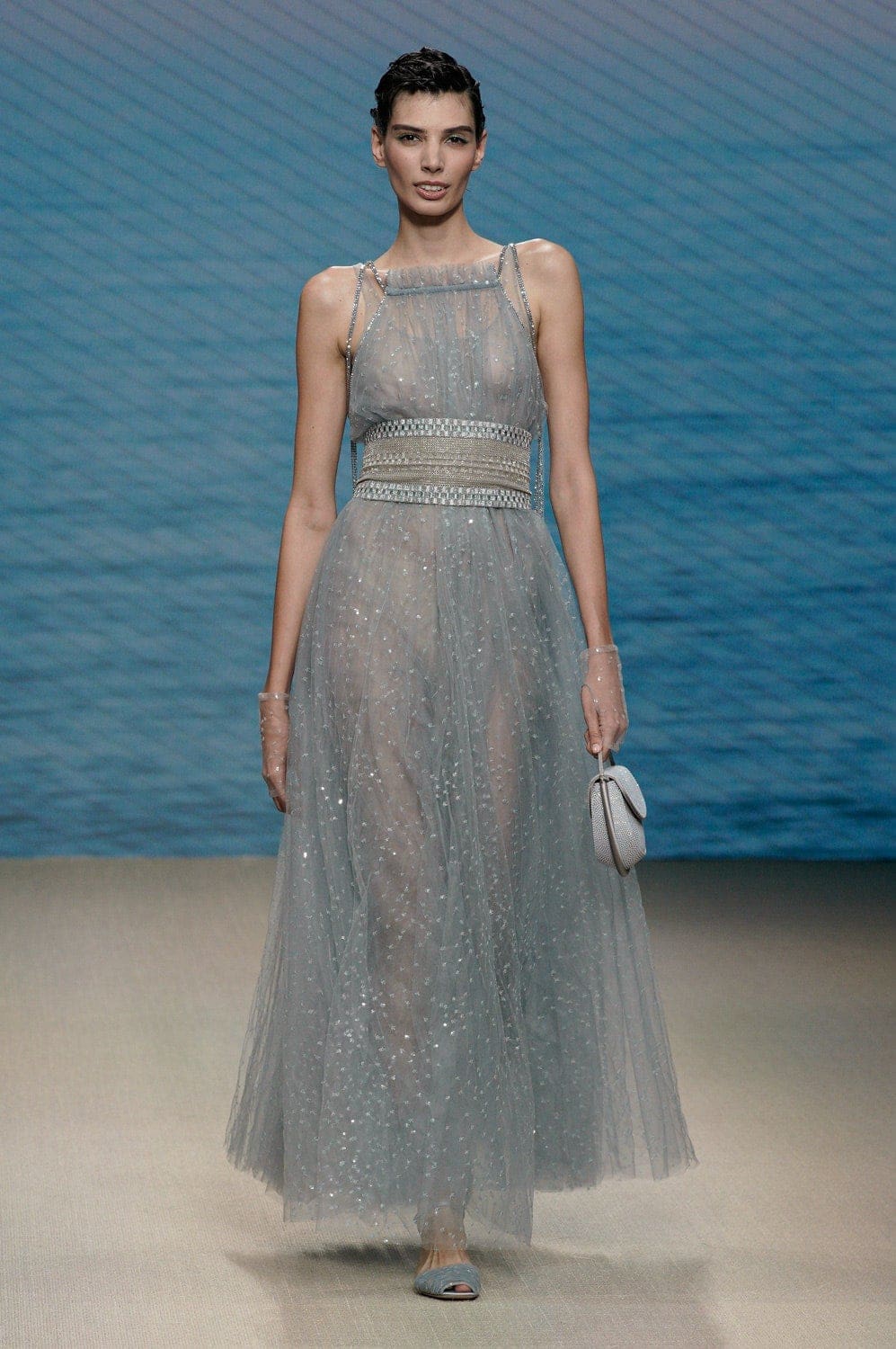 Giorgio Armani Frühling Sommer 2022 Mailand von RUNWAY MAGAZIN