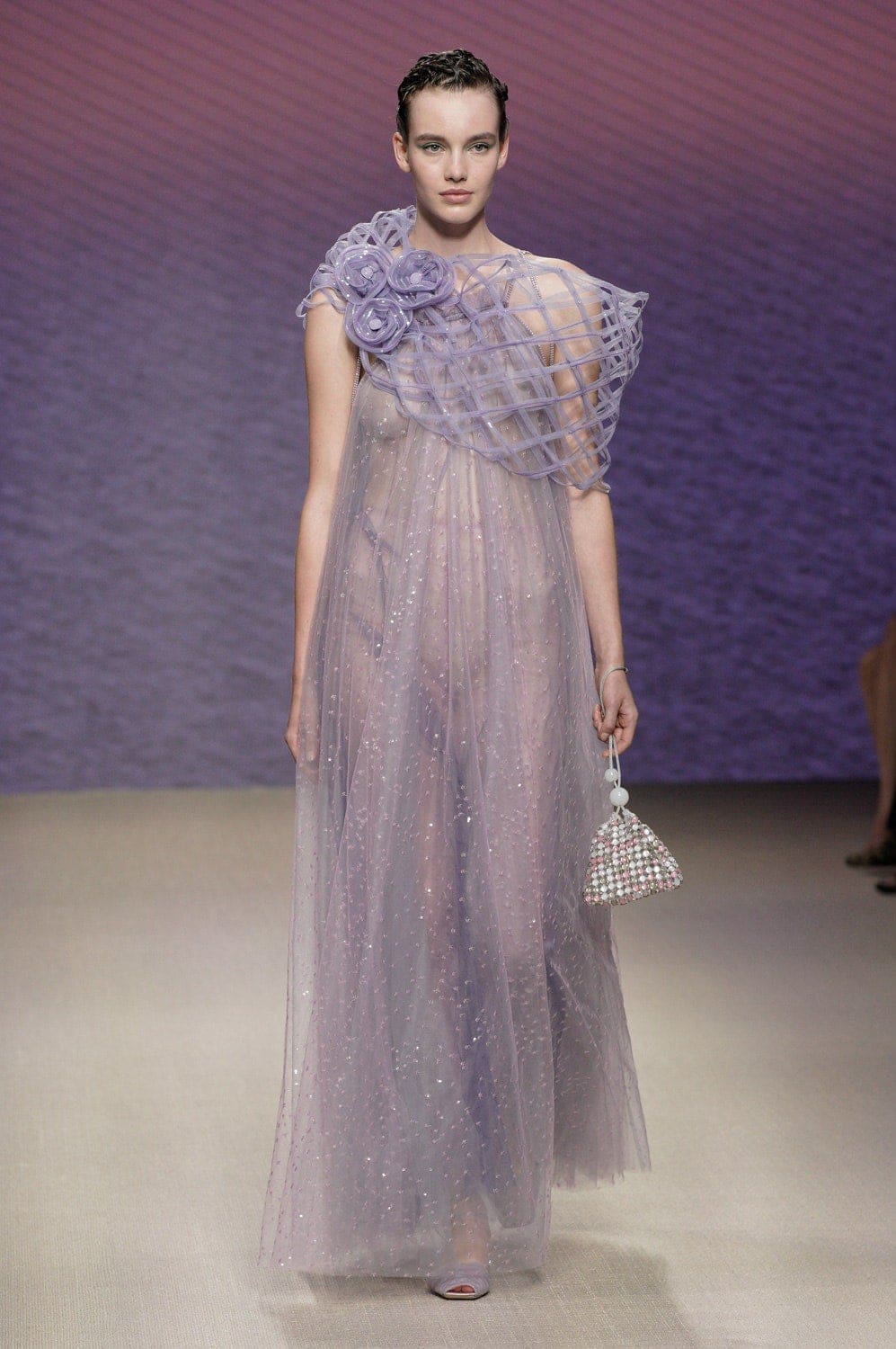 Giorgio Armani Frühling Sommer 2022 Mailand von RUNWAY MAGAZIN
