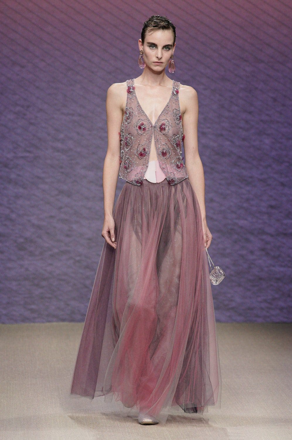 Giorgio Armani Frühling Sommer 2022 Mailand von RUNWAY MAGAZIN