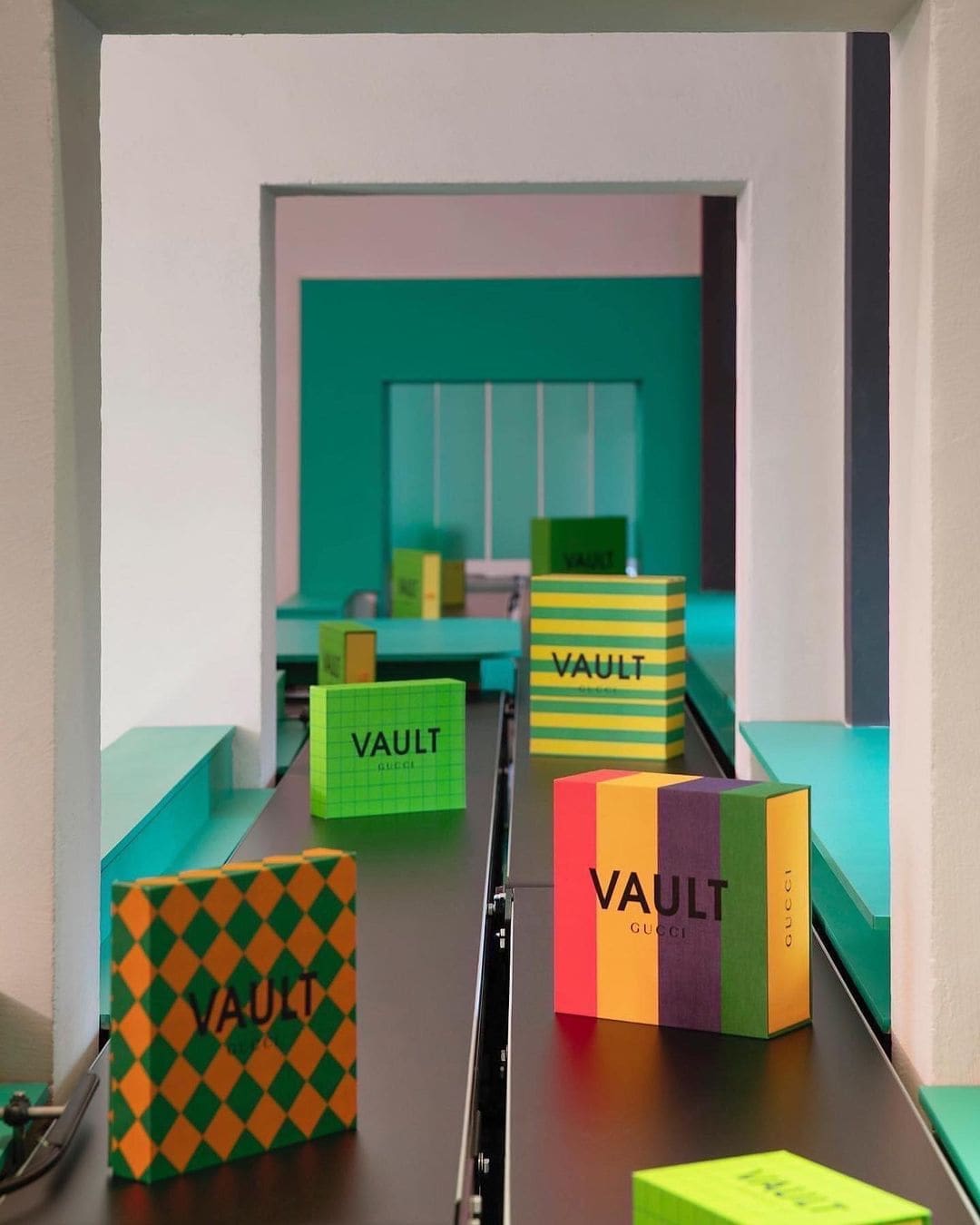 Coffre Gucci - digital ouverture du concept store par RUNWAY MAGAZINE