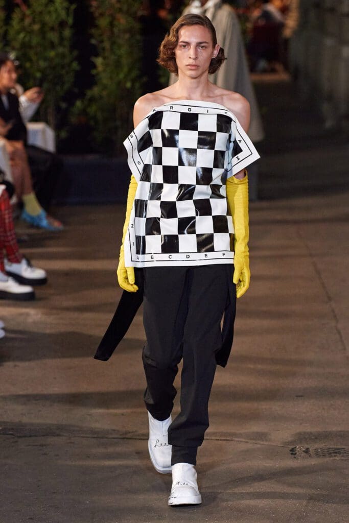 MM6 Maison Margiela Spring Summer 2022 by RUNWAY MAGAZINE