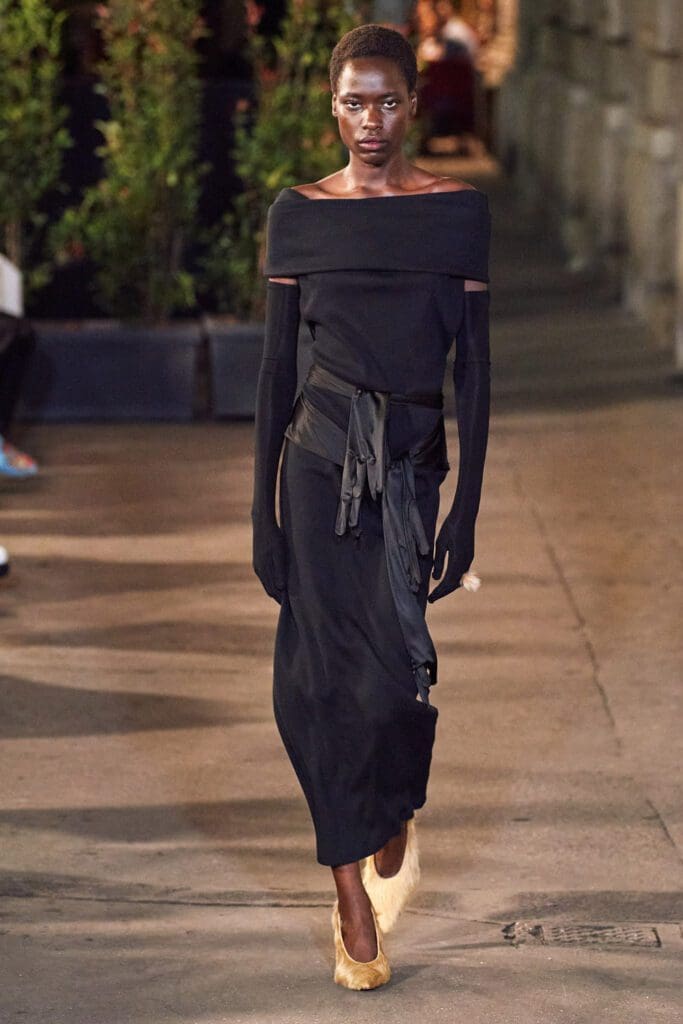 MM6 Maison Margiela Spring Summer 2022 by RUNWAY MAGAZINE