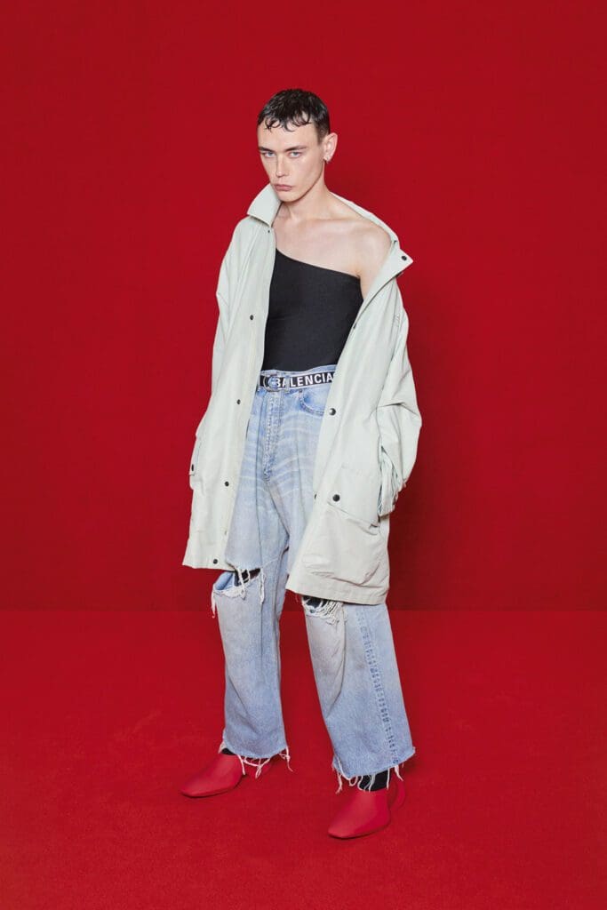 Balenciaga Spring Summer 2022 by RUNWAY MAGAZINE