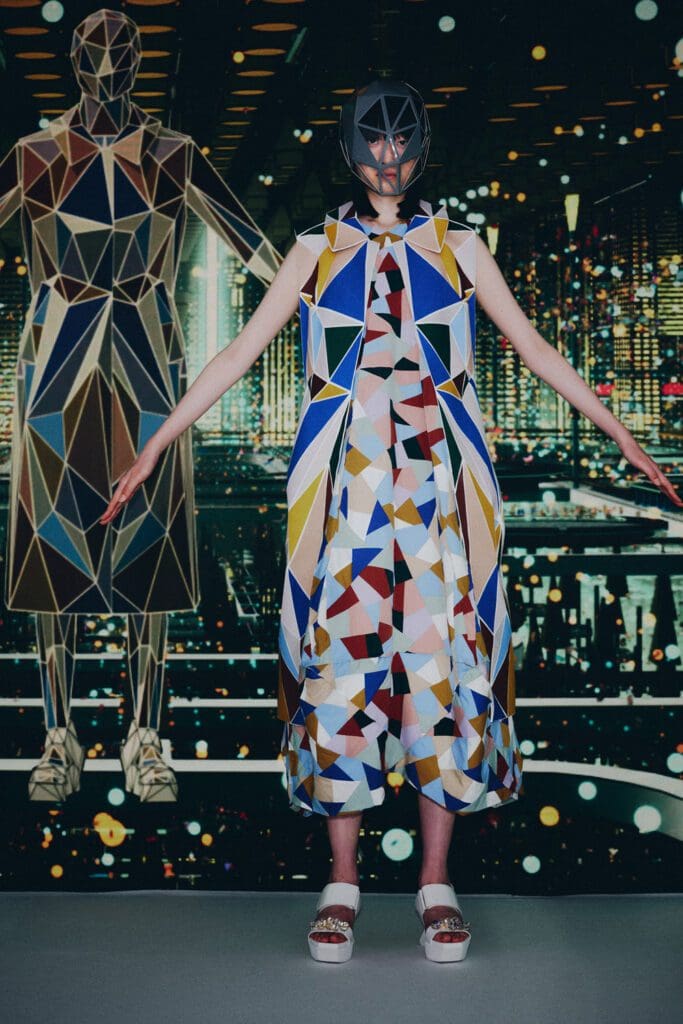 Anrealage Dimension at U for NFT Spring Summer 2022 by RUNWAY MAGAZINE