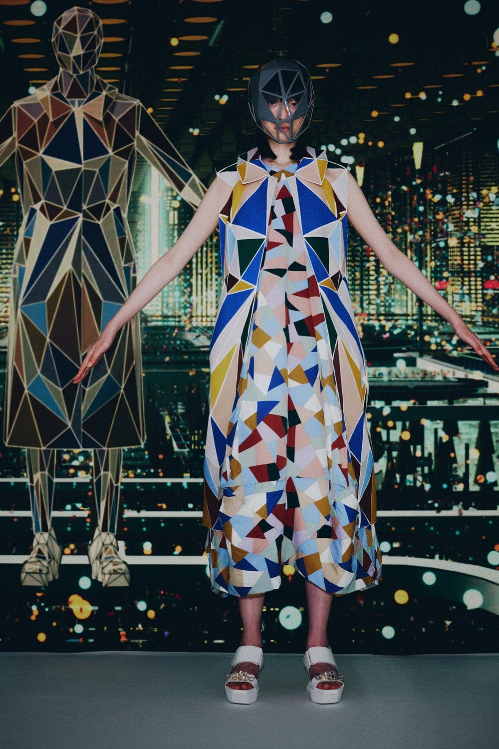 Anrealage Dimension at U for NFT Spring Summer 2022 by RUNWAY MAGAZINE