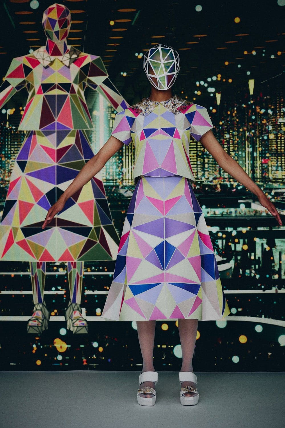 Anrealage Dimension at U for NFT Spring Summer 2022 by RUNWAY MAGAZINE