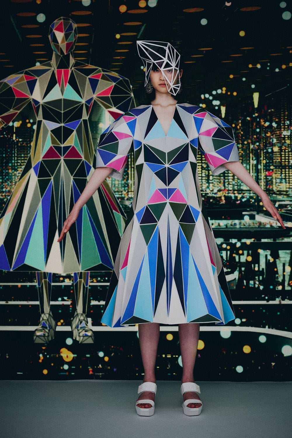 Anrealage Dimension at U for NFT Spring Summer 2022 by RUNWAY MAGAZINE