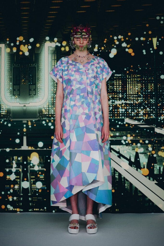 Anrealage Dimension at U for NFT Spring Summer 2022 by RUNWAY MAGAZINE