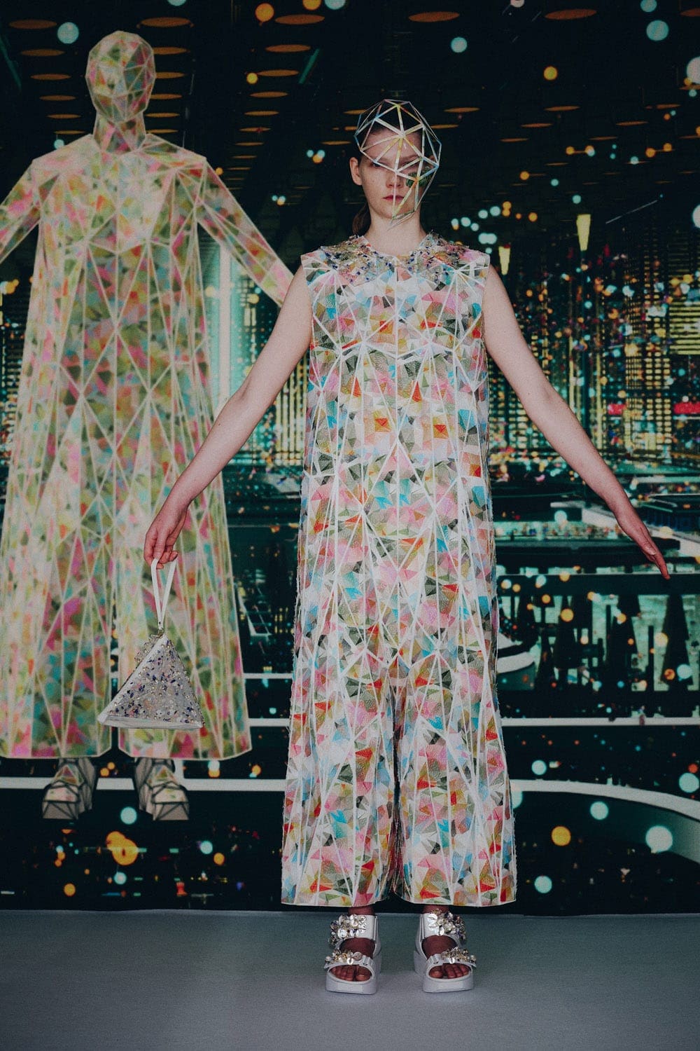 Anrealage Dimension at U for NFT Spring Summer 2022 by RUNWAY MAGAZINE
