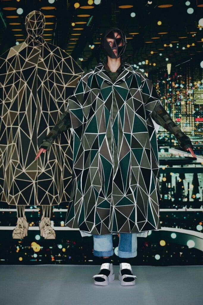 Anrealage Dimension at U for NFT Spring Summer 2022 by RUNWAY MAGAZINE