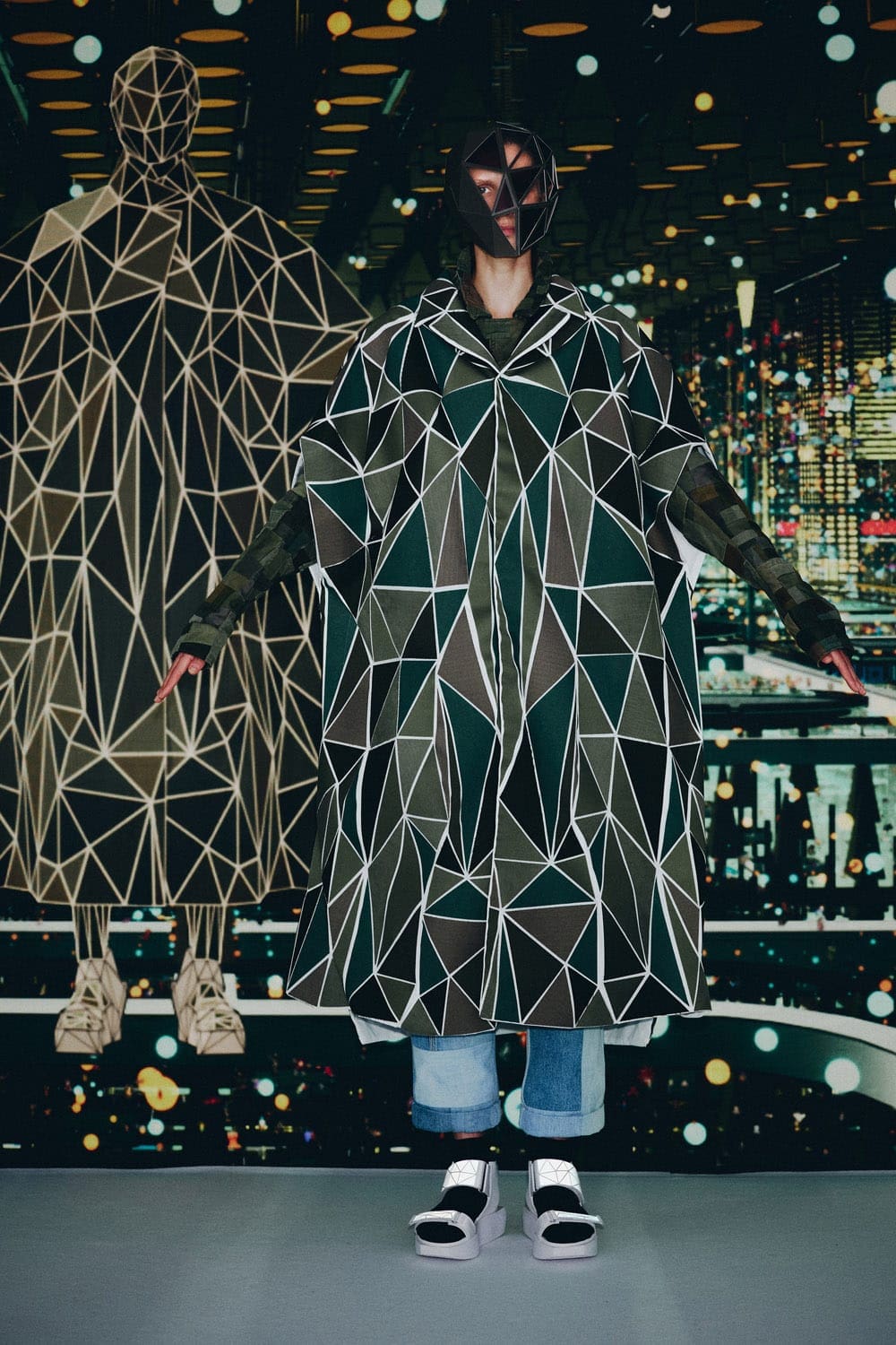 Anrealage Dimension at U for NFT Spring Summer 2022 by RUNWAY MAGAZINE