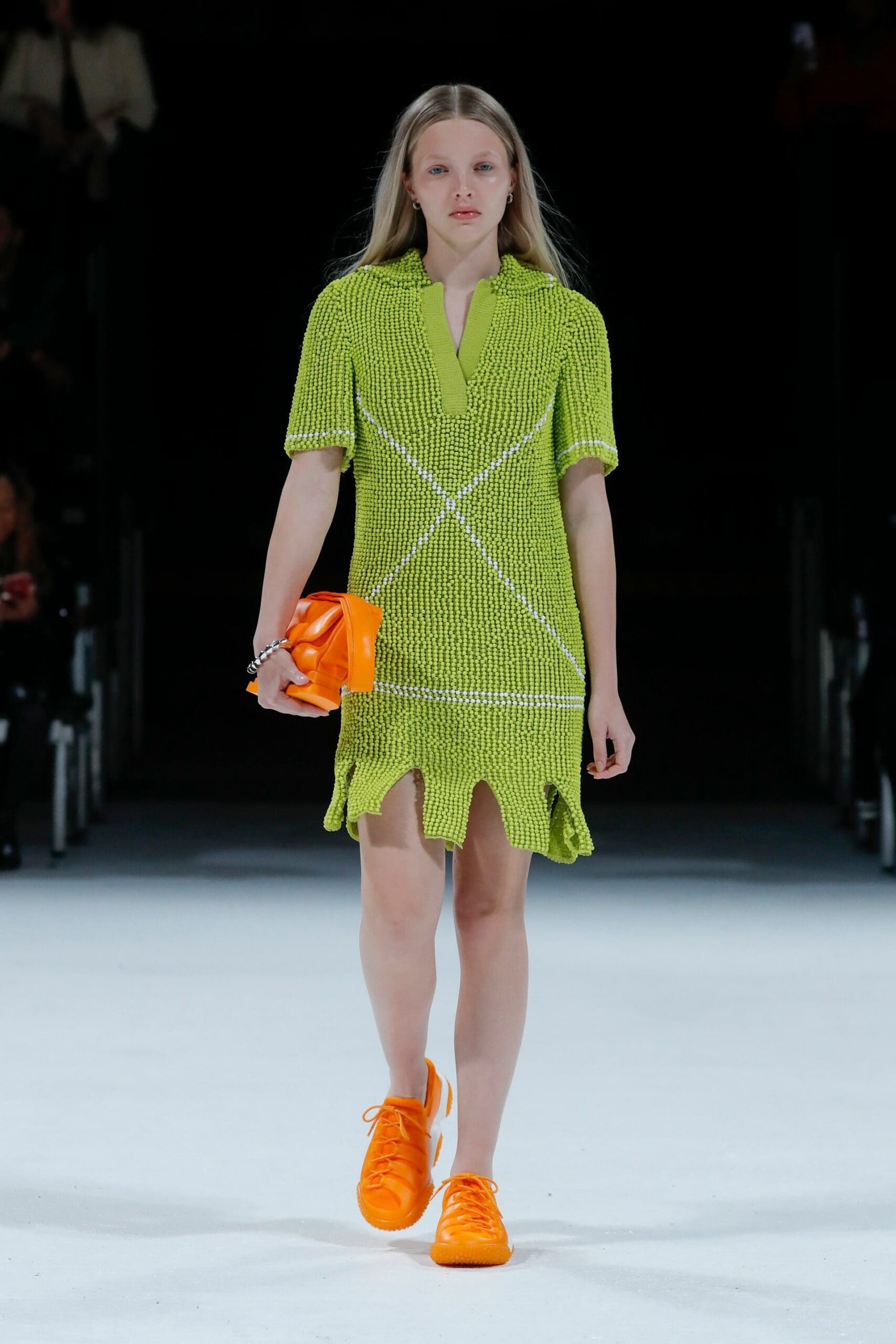 Bottega Veneta Detroit Salon 03 - Primavera de 2022 por RUNWAY MAGAZINE