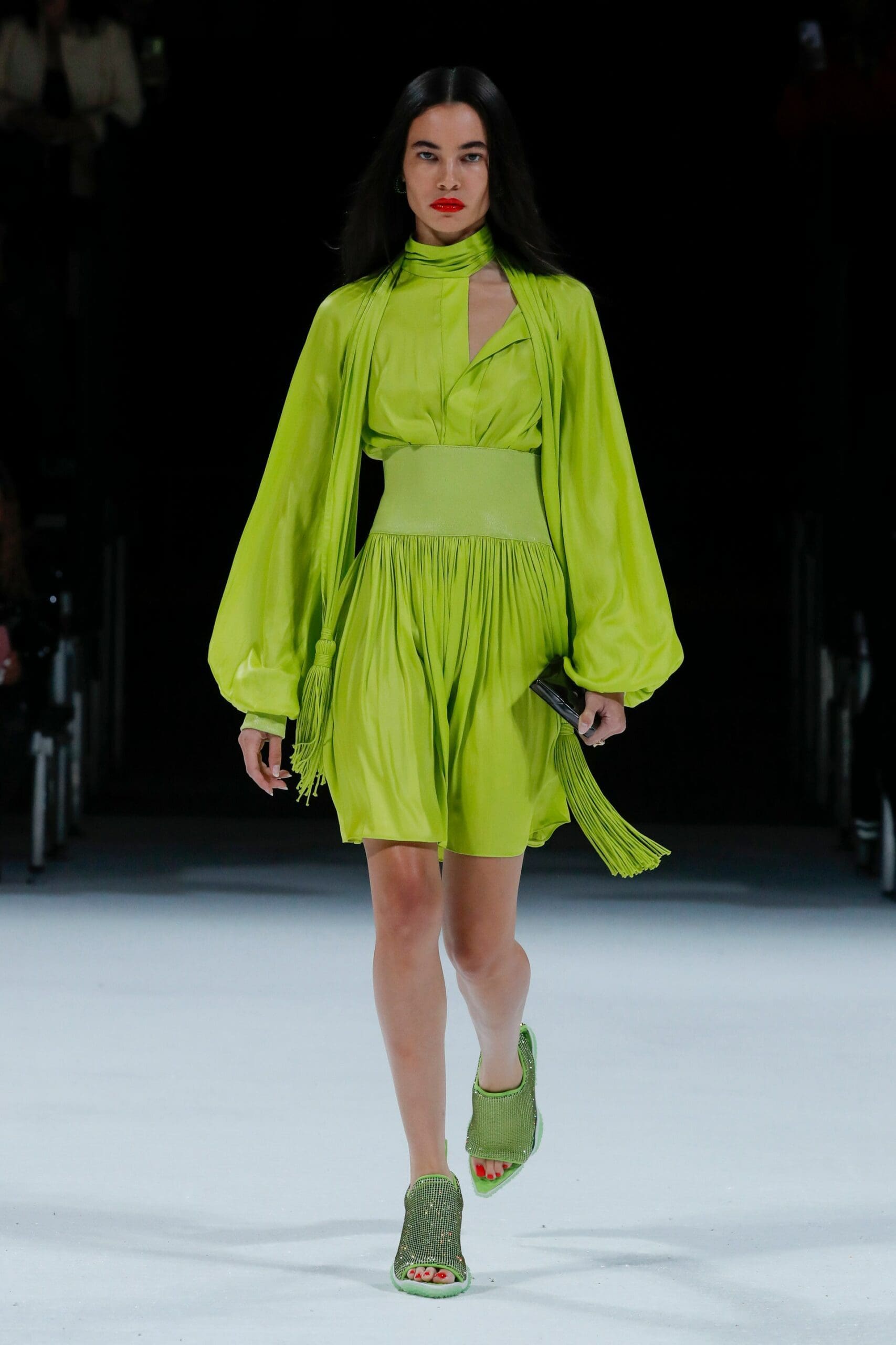 Bottega Veneta Detroit Salon 03 - Primavera de 2022 por RUNWAY MAGAZINE