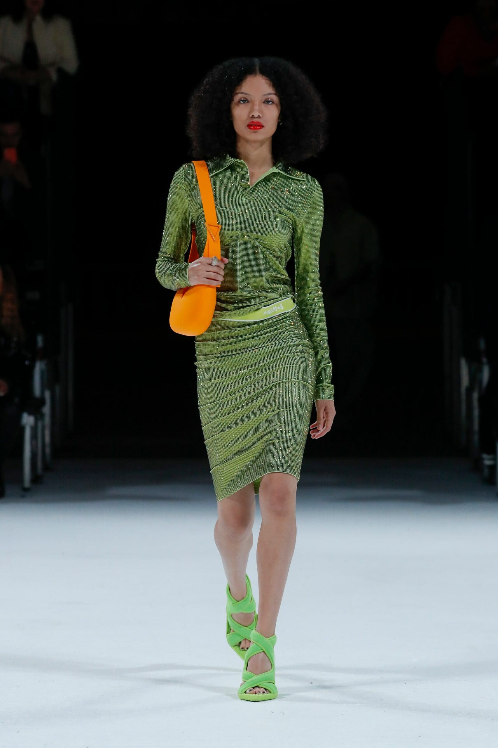 Bottega Veneta Detroit Salon 03 - Primavera de 2022 por RUNWAY MAGAZINE