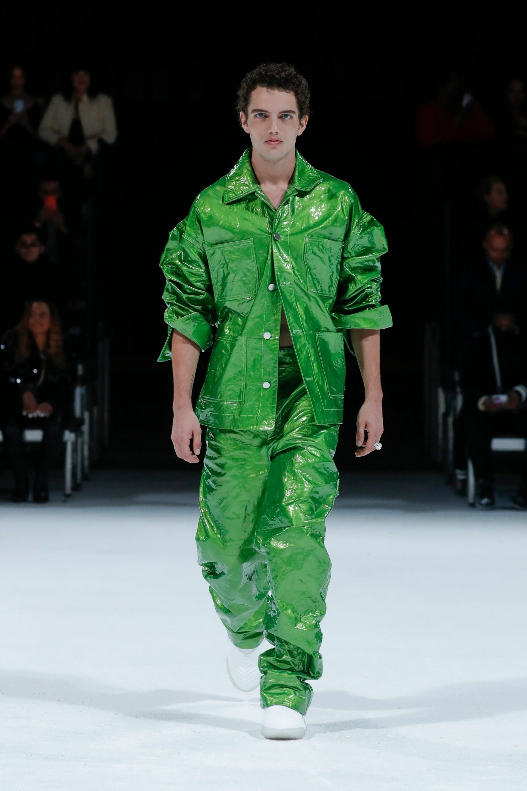 Bottega Veneta Detroit Salon 03 - Primavera de 2022 por RUNWAY MAGAZINE