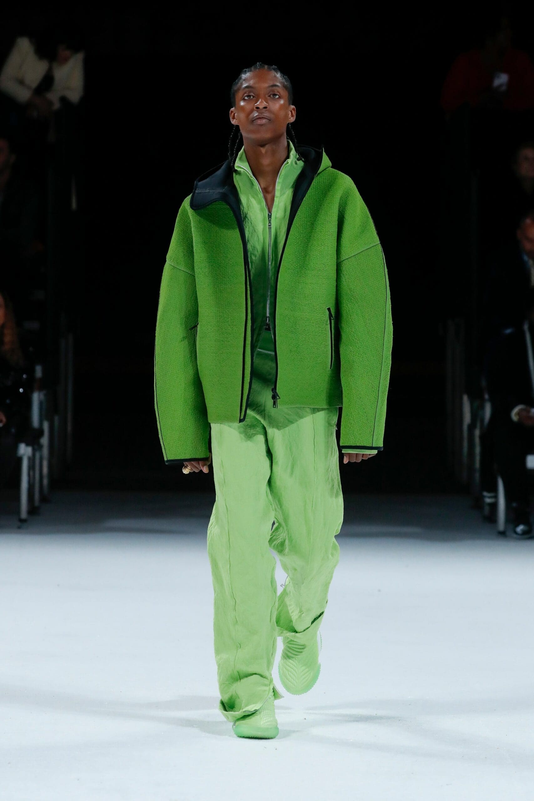 Bottega Veneta Detroit Salon 03 - Primavera de 2022 por RUNWAY MAGAZINE