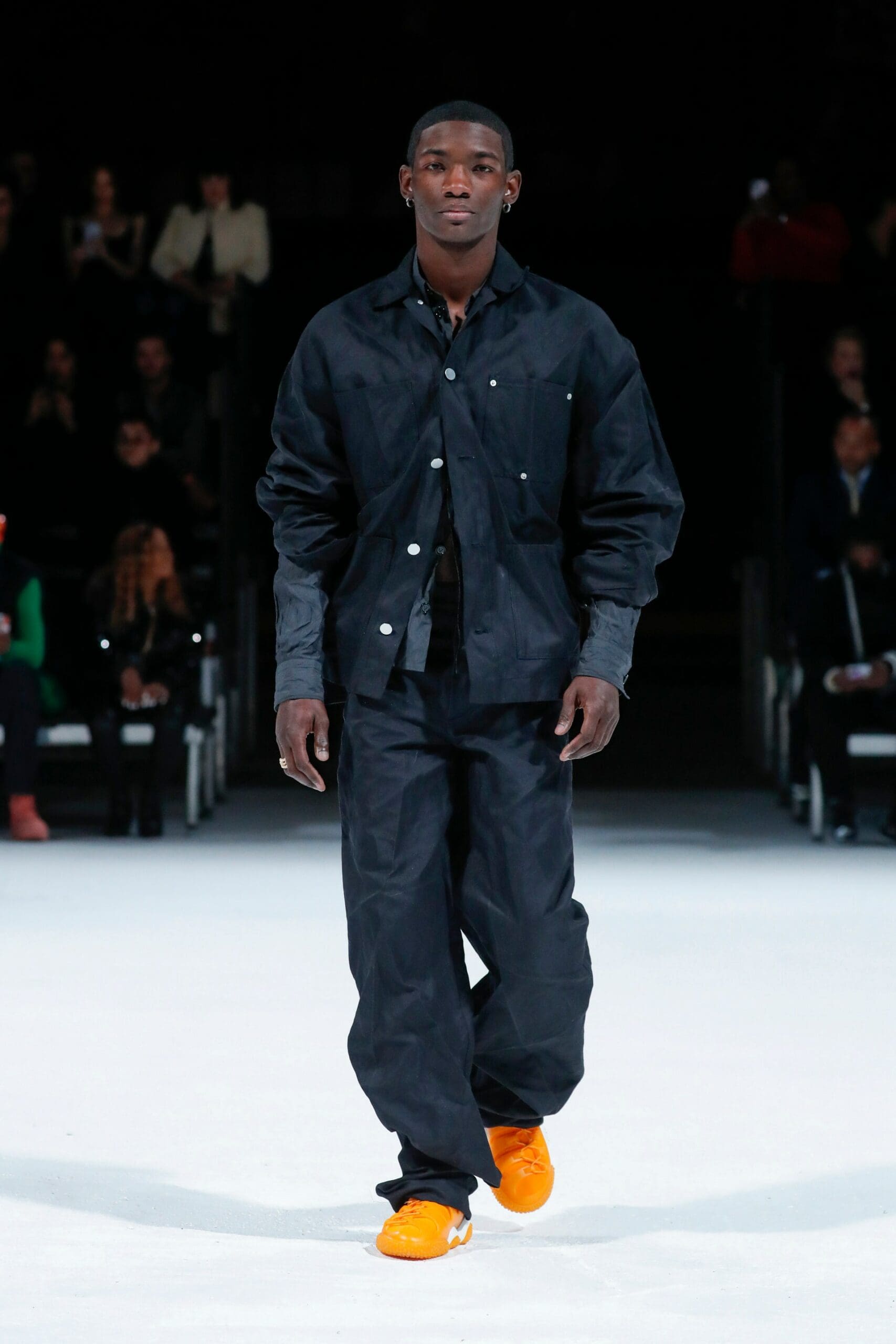 Bottega Veneta Detroit Salon 03 - Primavera de 2022 por RUNWAY MAGAZINE