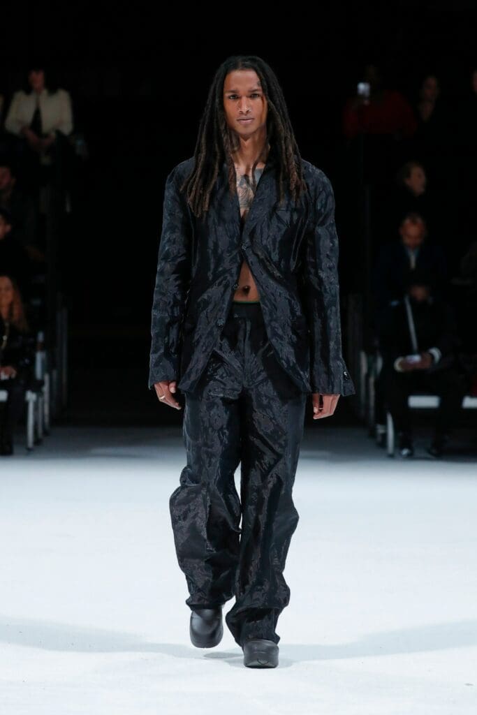 Bottega Veneta Detroit Salon 03 - Spring 2022 by RUNWAY MAGAZINE