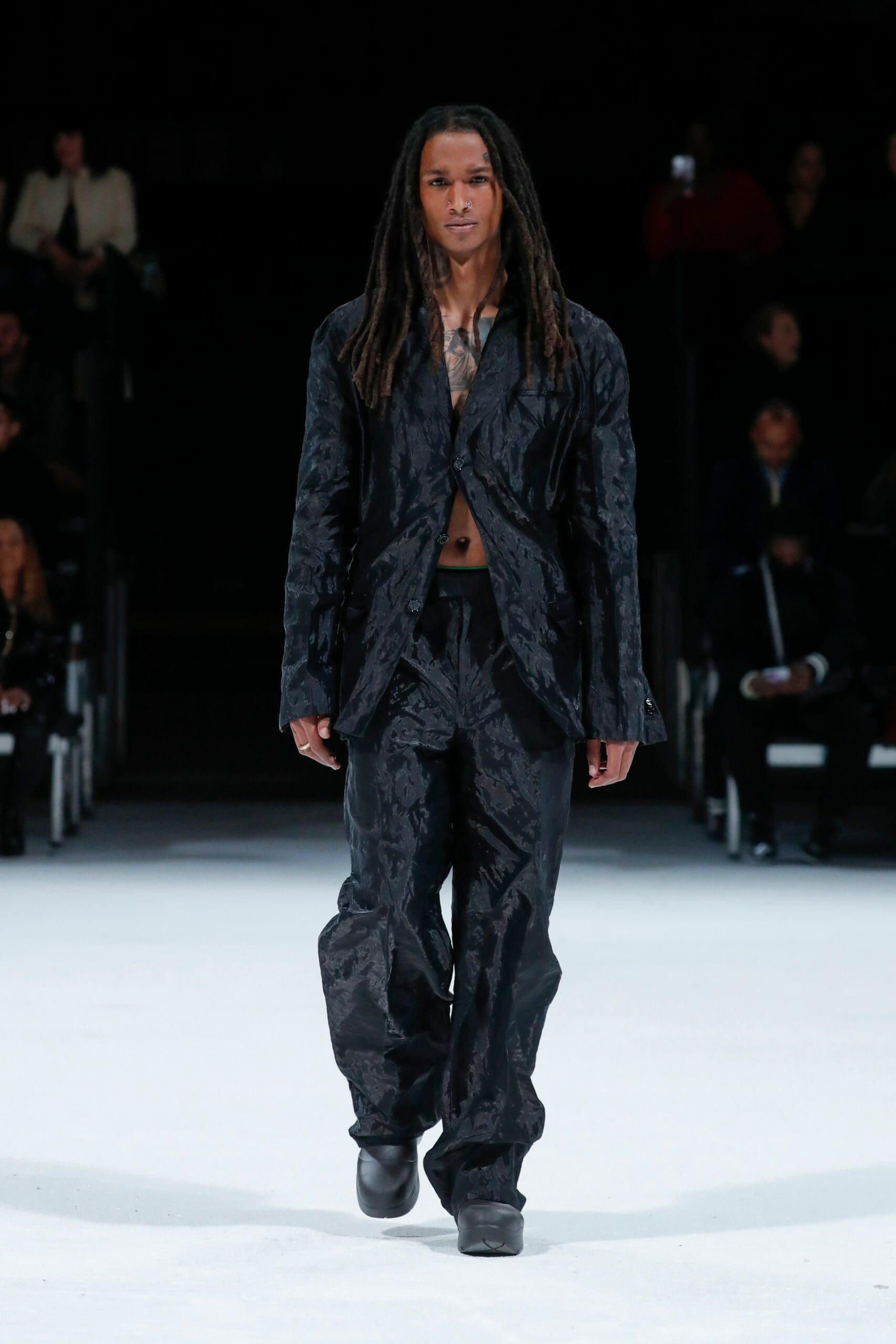 Bottega Veneta Detroit Salon 03 - Primavera de 2022 por RUNWAY MAGAZINE
