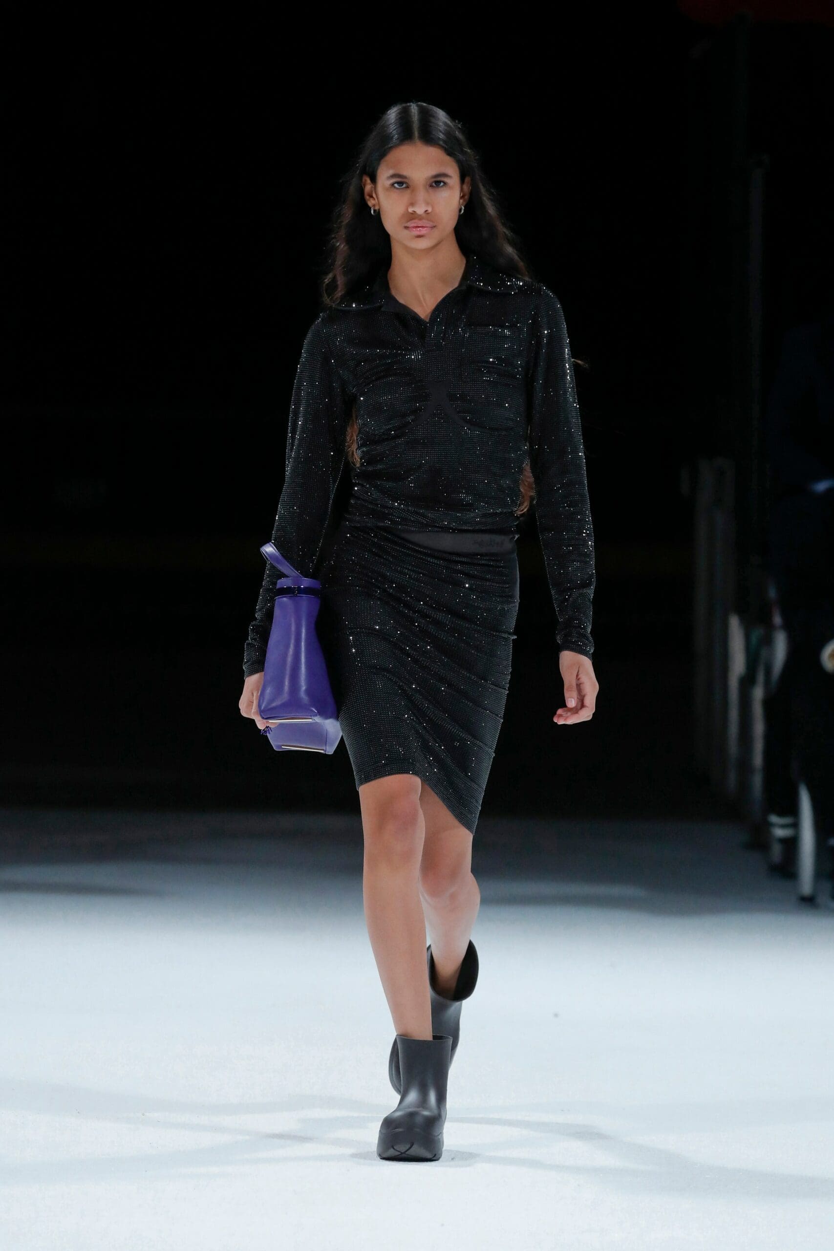 Bottega Veneta Detroit Salon 03 - Primavera de 2022 por RUNWAY MAGAZINE