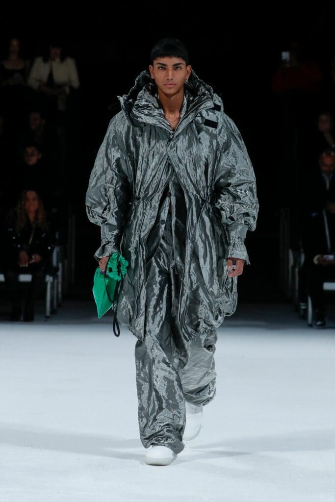 Bottega Veneta Detroit Salon 03 - Spring 2022 by RUNWAY MAGAZINE