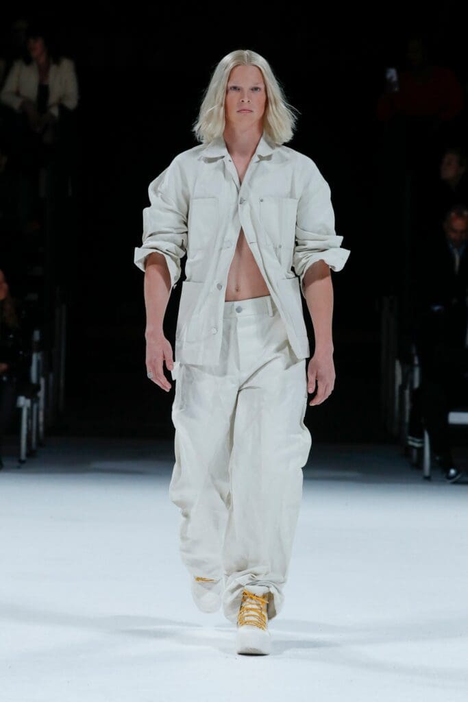 Bottega Veneta Detroit Salon 03 - Spring 2022 by RUNWAY MAGAZINE