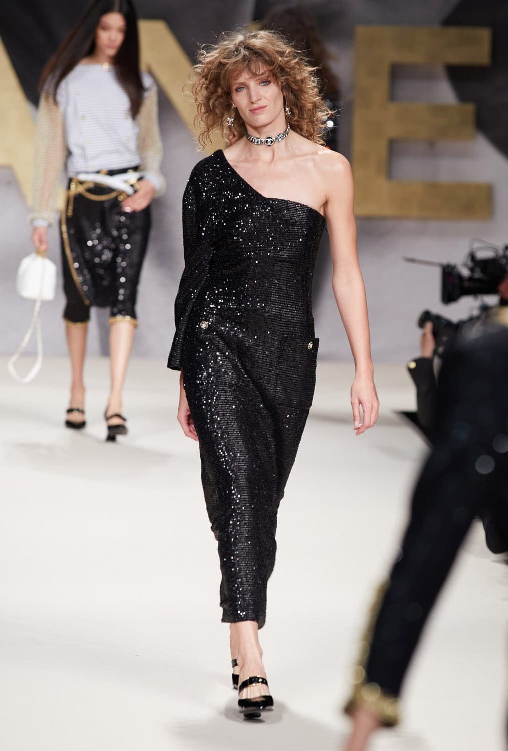 Chanel Spring Summer 2022 Ready-to-Wear by RUNWAY MAGAZINE