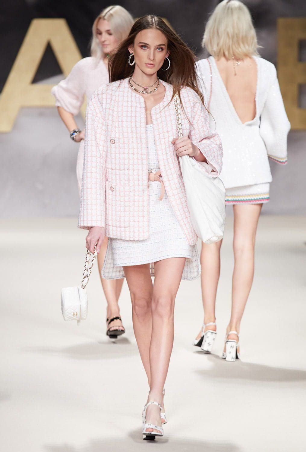 Chanel Spring Summer 2022 Ready-to-Wear by RUNWAY MAGAZINE
